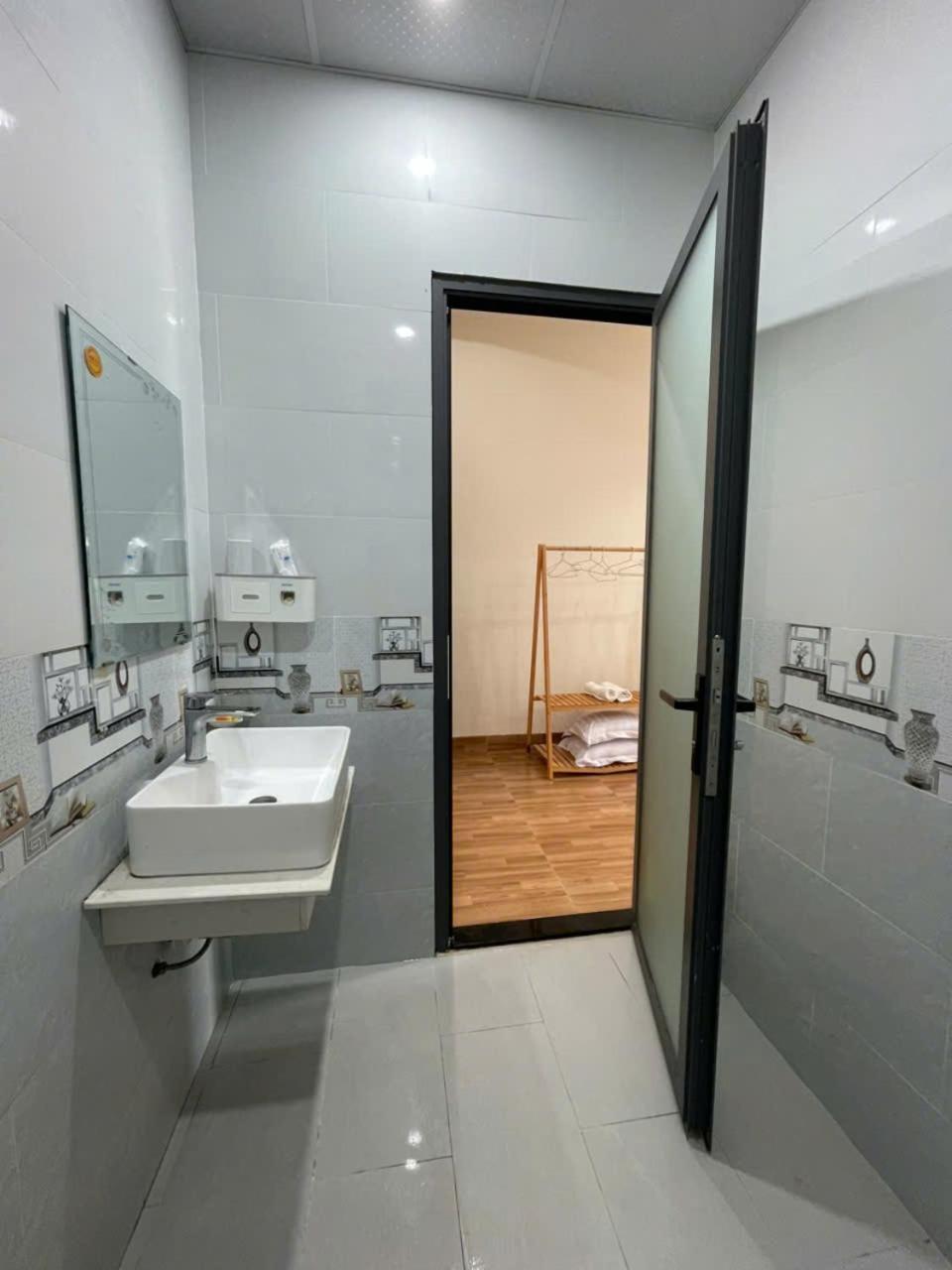 Ha Linh Motel Вунг Тау Екстериор снимка