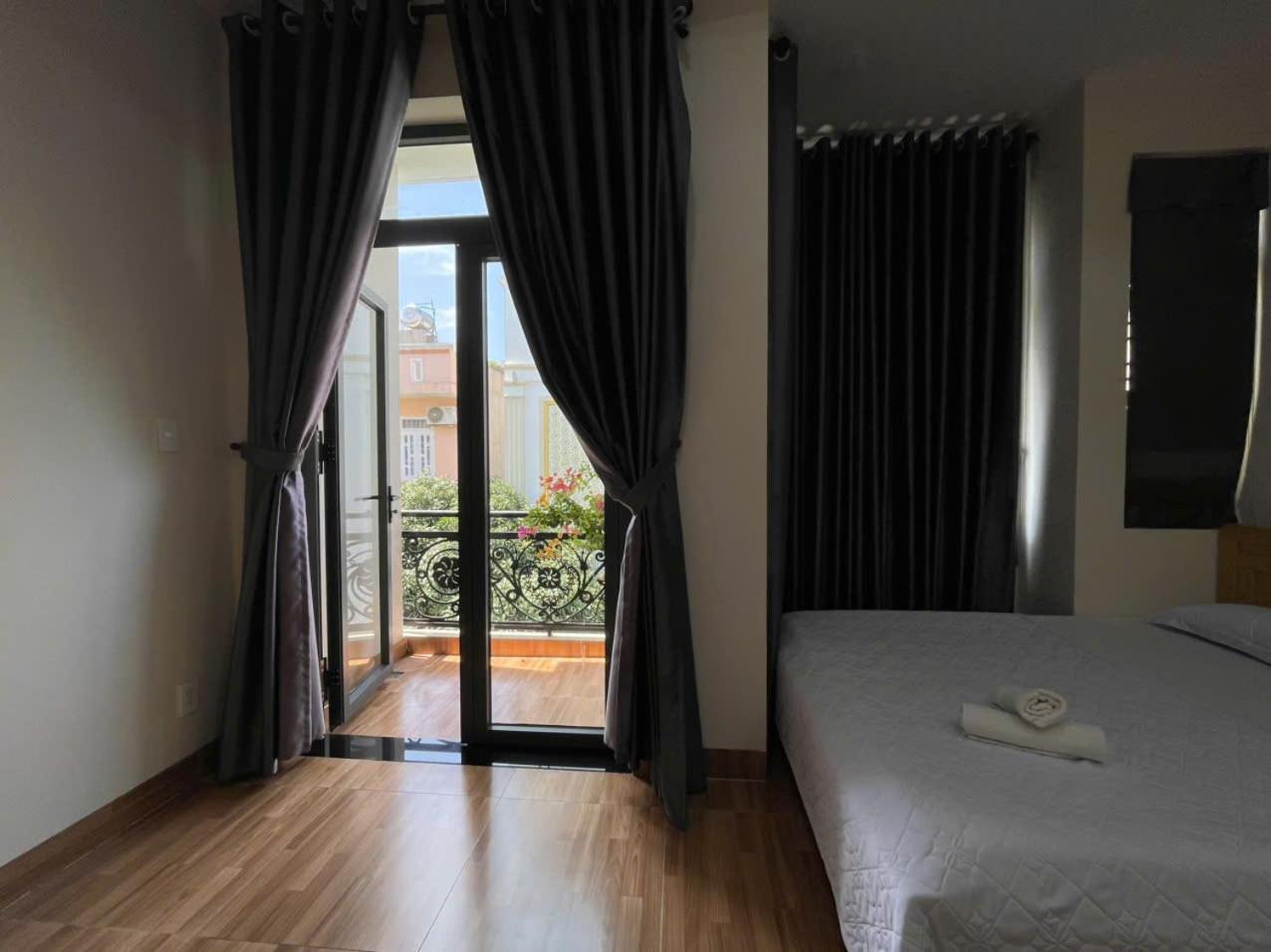 Ha Linh Motel Вунг Тау Екстериор снимка